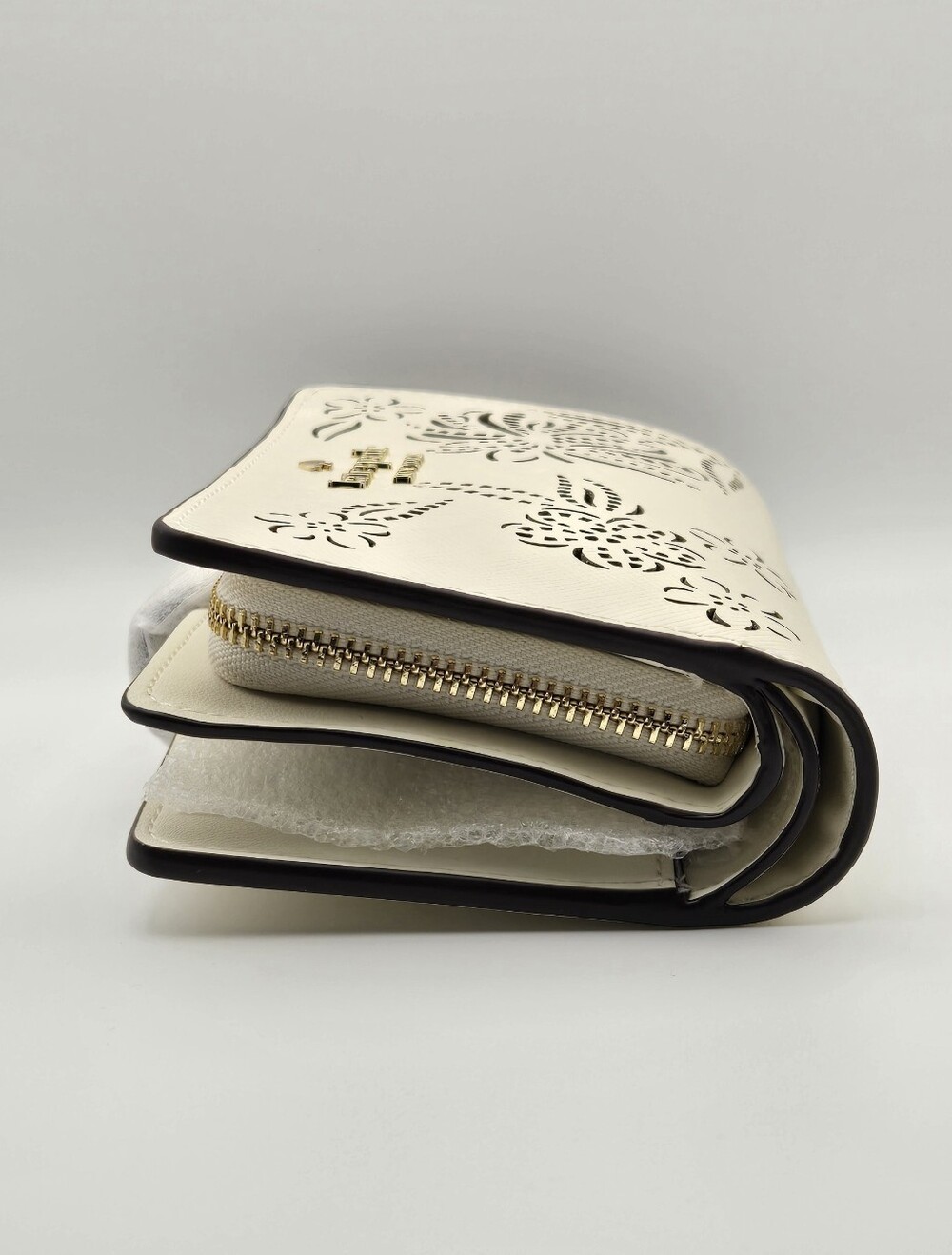 kate spade NIB Madison Medium Compact Bifold Wallet In Meringue - Picture 4 of 10